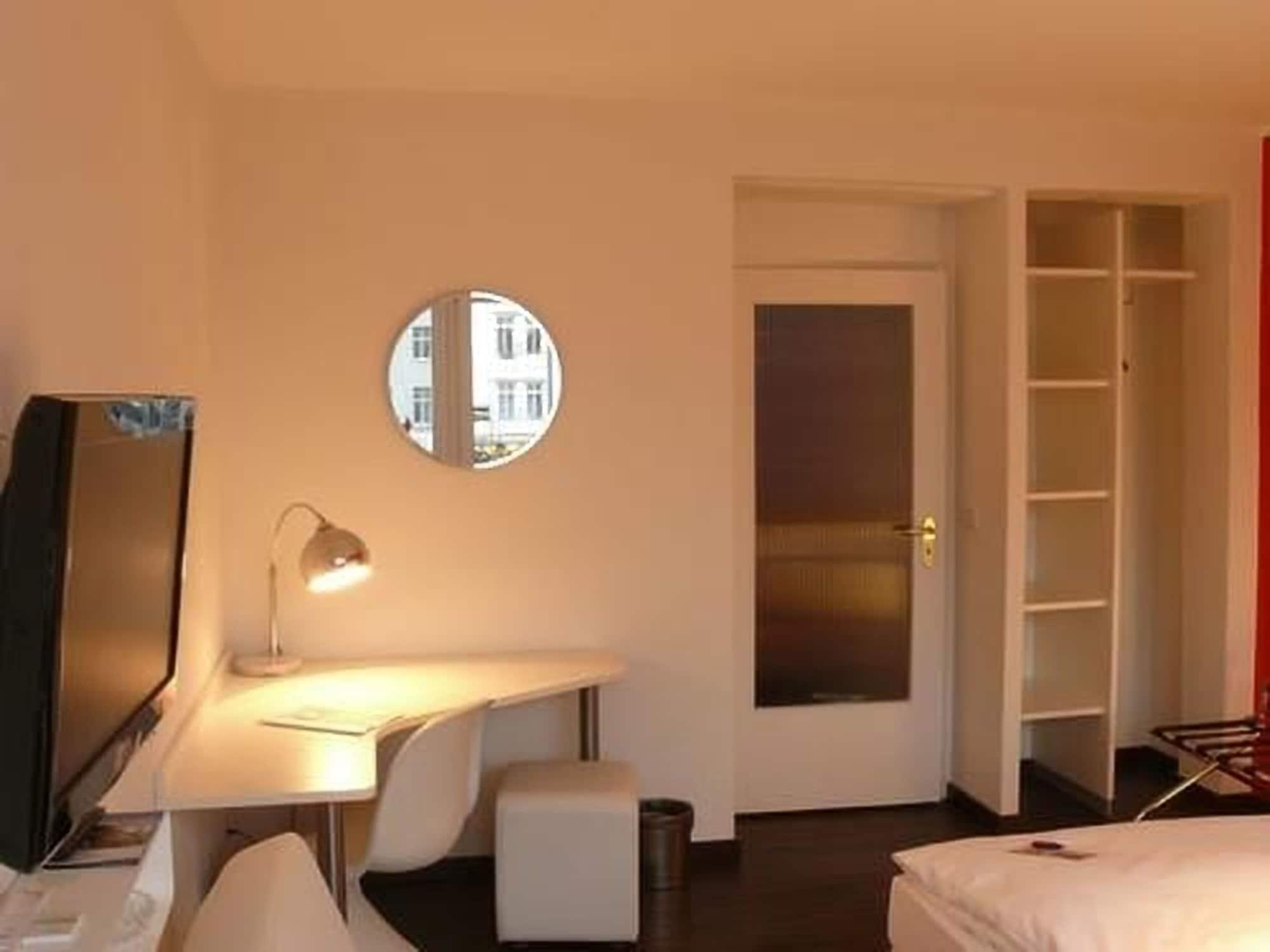 Cityhotel Monopol Hamburg Exterior foto